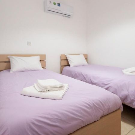 Ferienwohnung Viola Flat 303 Larnaka Exterior foto